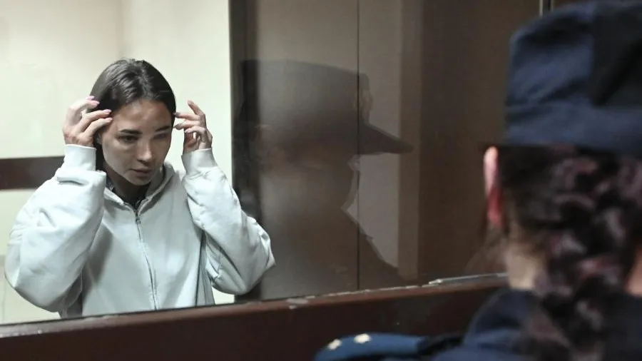 «Долг оплачен не так»: бойфренд Лерчек опроверг продажу особняка Чекалиных