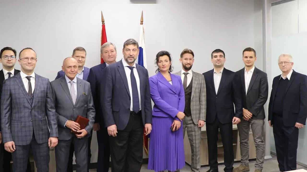 Министр транспорта Подмосковья поздравил дорожных работников с профессиональным праздником