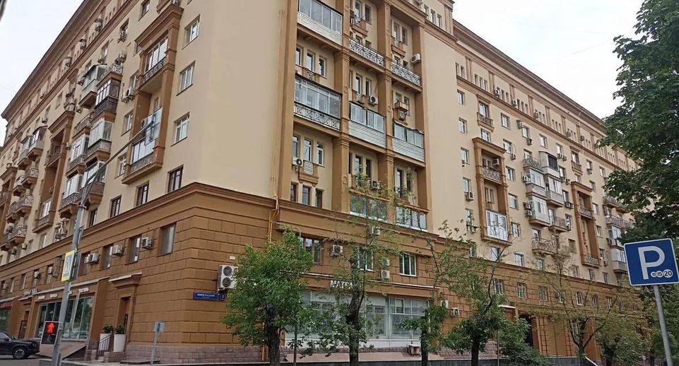 В ЦАО выставлены на торги два крупных помещения для бизнеса