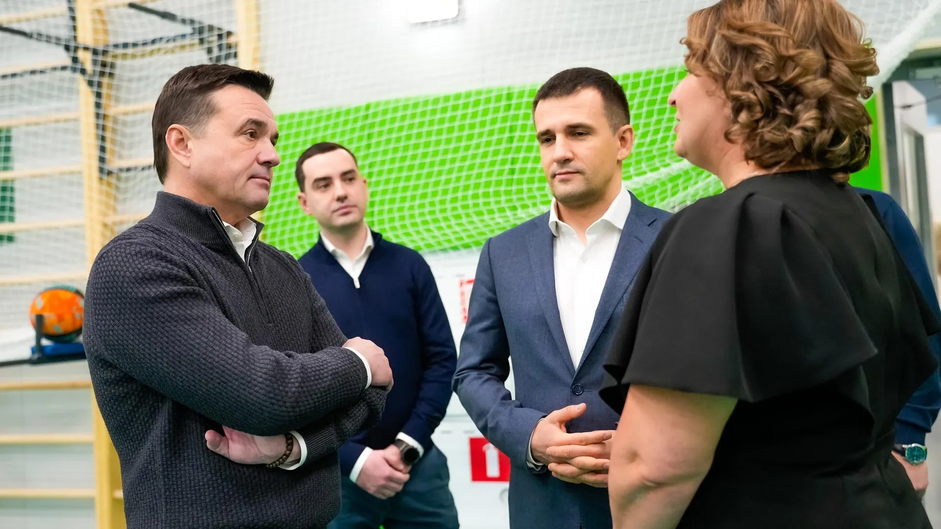 Губернатор проверил готовность новой школы в мкр Купелинка Ленинского округа