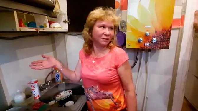 Дворник из Воскресенска с долгом в 2 млрд рублей вышла на новую работу
