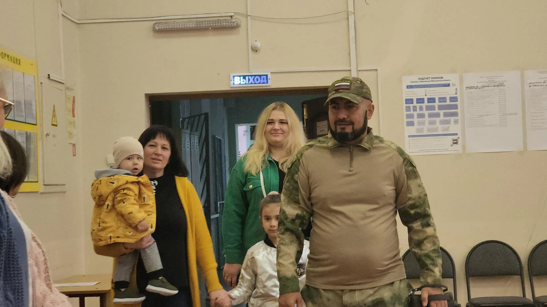Волонтер гуманитарной миссии в зоне проведения СВО проголосовал на выборах в Подмосковье