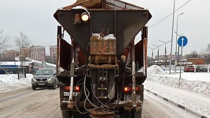 В Подольске привлекут дополнительную технику для очистки дорог в снегопад