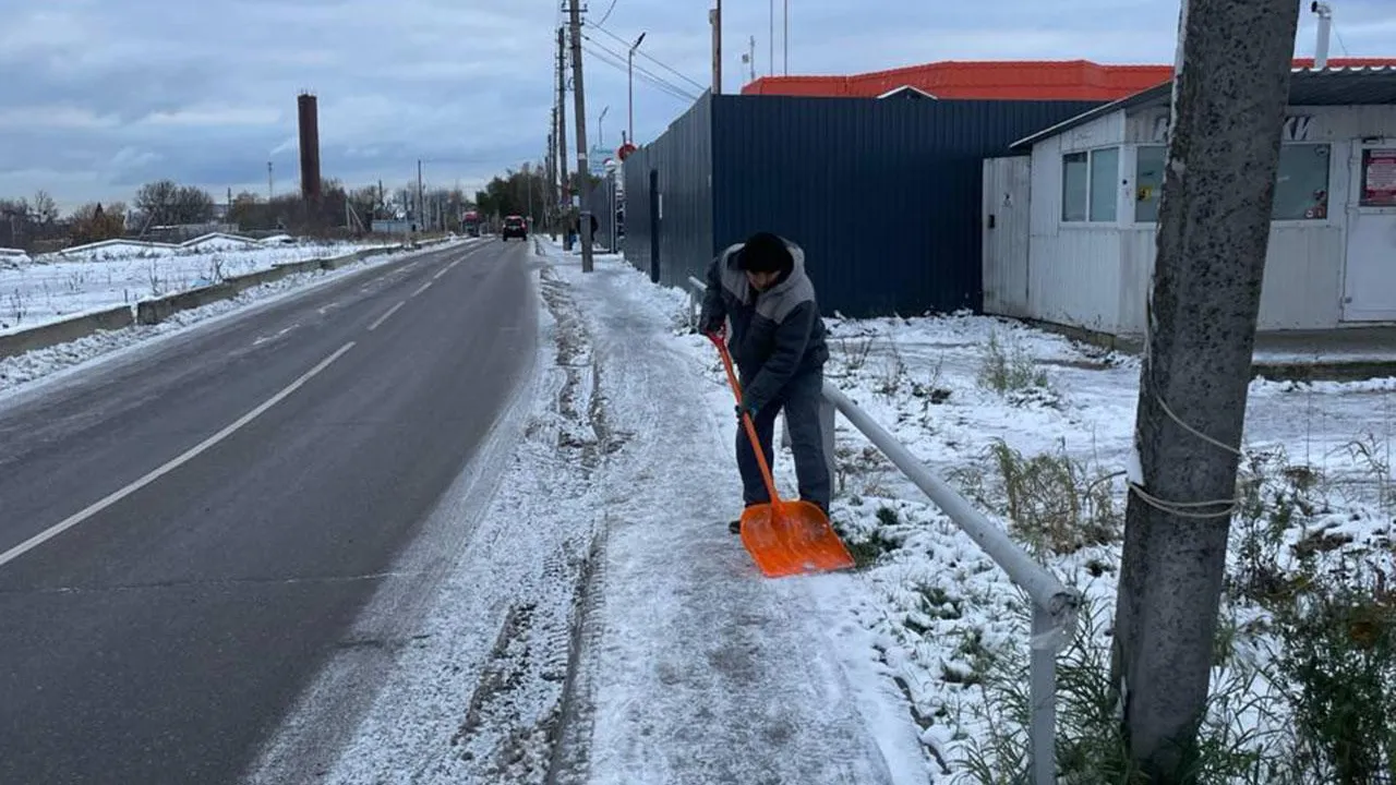 В Подольске за ночь обработали более 150 км дорог и 250 общественных территорий