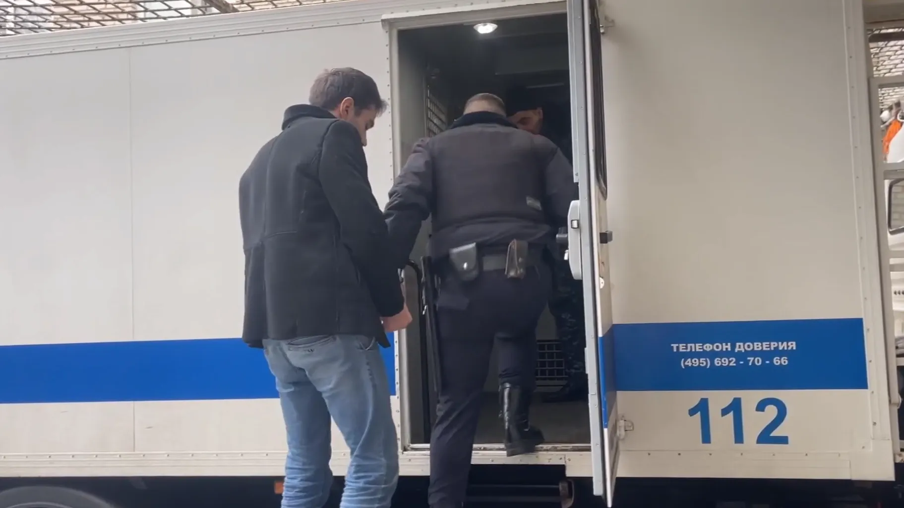 В Подмосковье задержали двух мужчин, обманом похитивших деньги у пенсионера