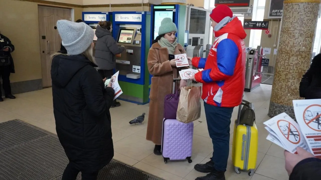 В подмосковном Дорохово прошел рейд по безопасности на железной дороге