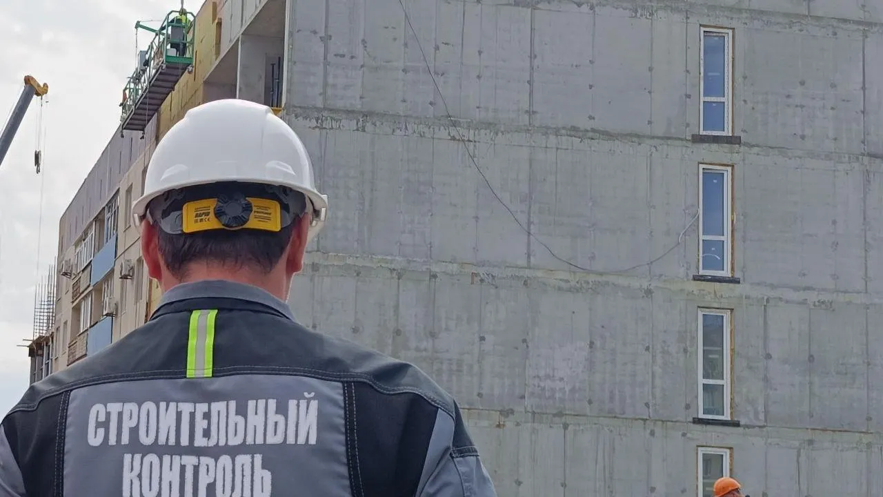 Более 60 тыс выездов провели подмосковные эксперты стройконтроля в Мариуполе