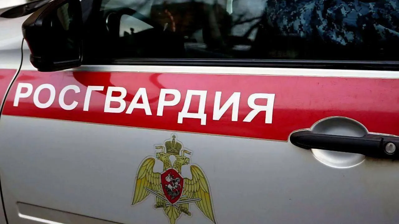 В Котельниках росгвардейцы задержали подозреваемого в краже спорткостюма из магазина