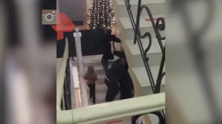 Появилось видео конфликта отца 9‑летней студентки МГУ с сотрудниками вуза