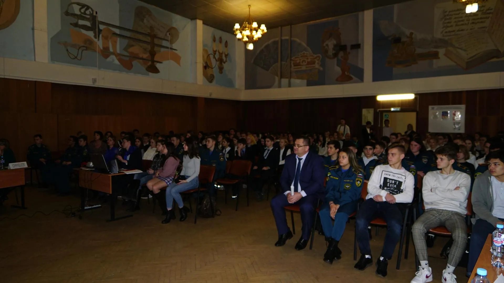 Более 230 подростков из Подольска приняли участие в правовой конференции
