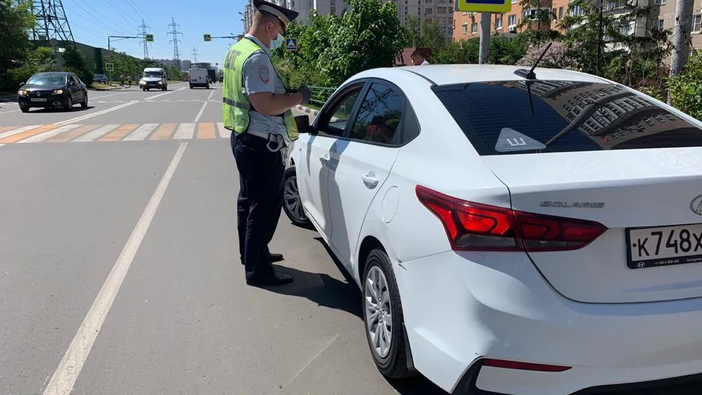 12 нарушений выявили в ходе рейда по проверке такси в Котельниках