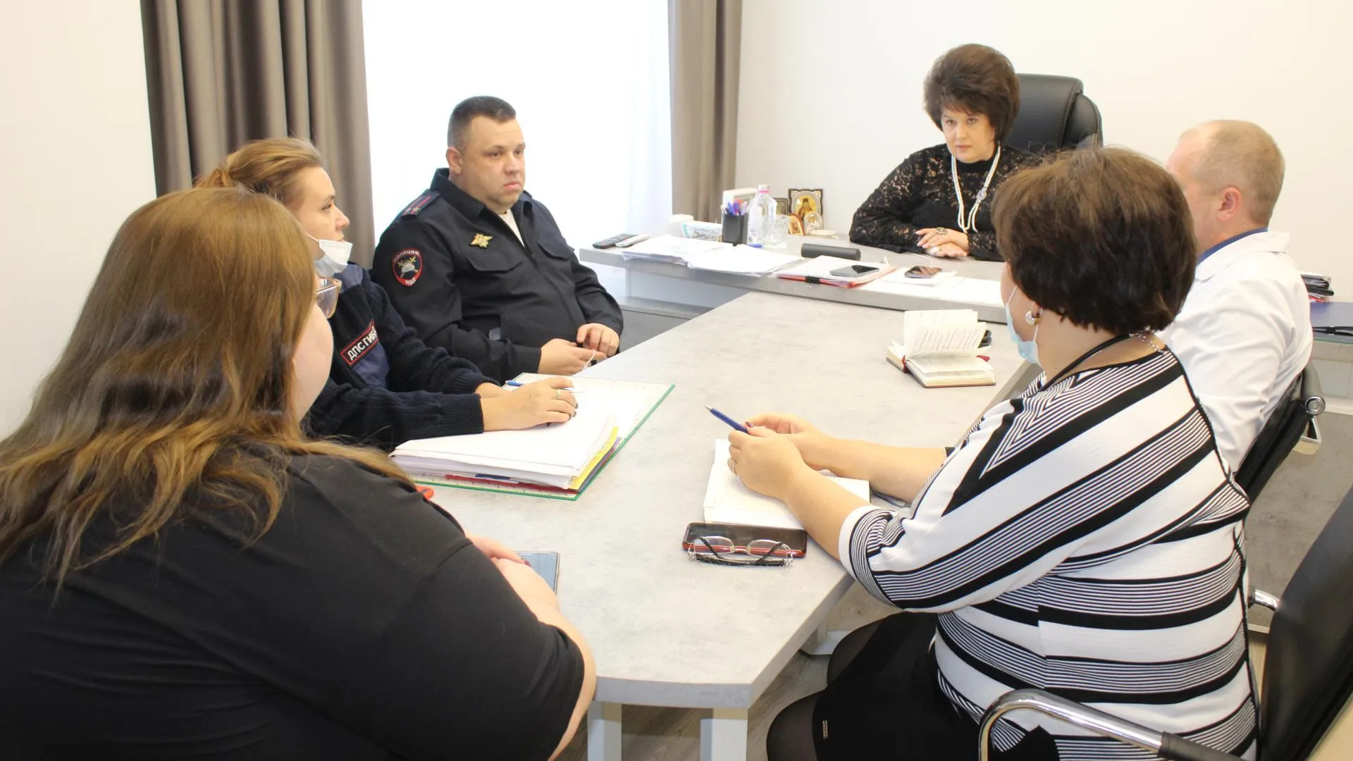 В больнице Мытищ прошел круглый стол на тему безопасности на дорогах