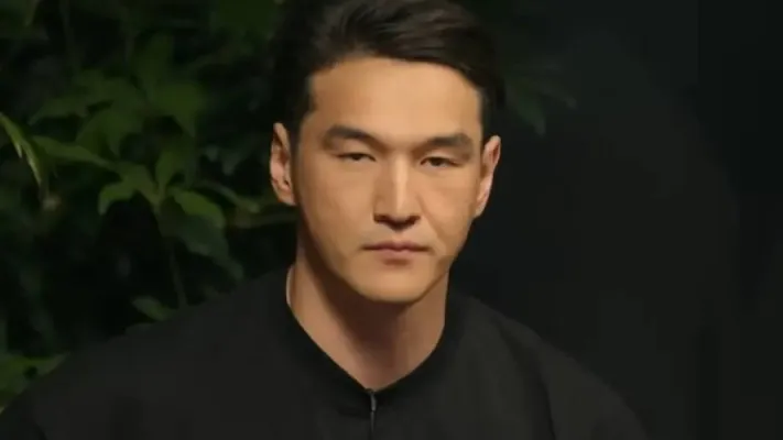 Комику Сабурову в Казахстане грозит до 12 лет за помощь бойцам СВО