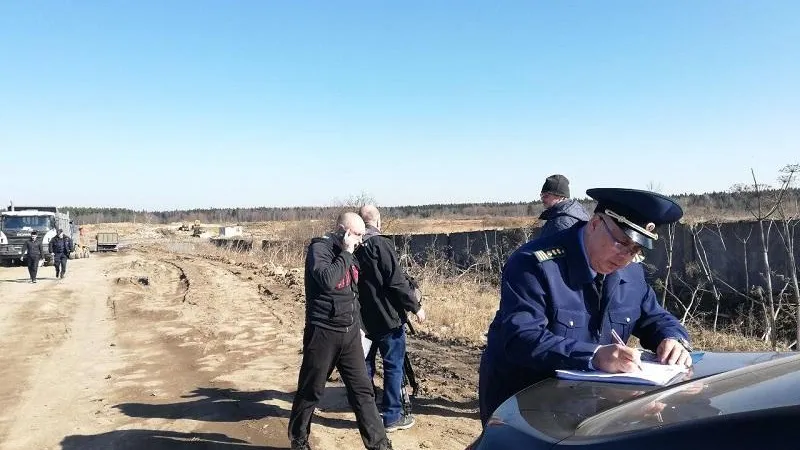 Подъезд к незаконной свалке заблокировали в Дмитровском округе