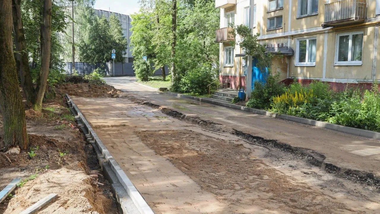 В Сергиево-Посадском округе комплексное благоустройство идет по четырем адресам