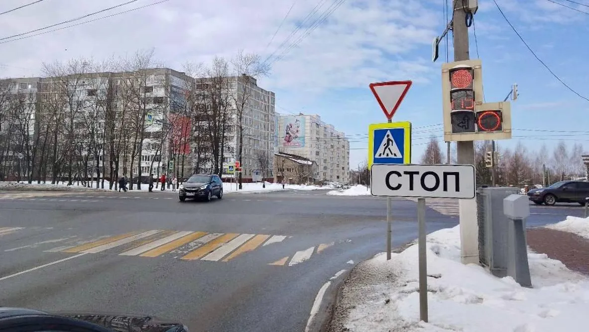 Режим работы светофора изменили в Чехове на Старосимферопольском шоссе