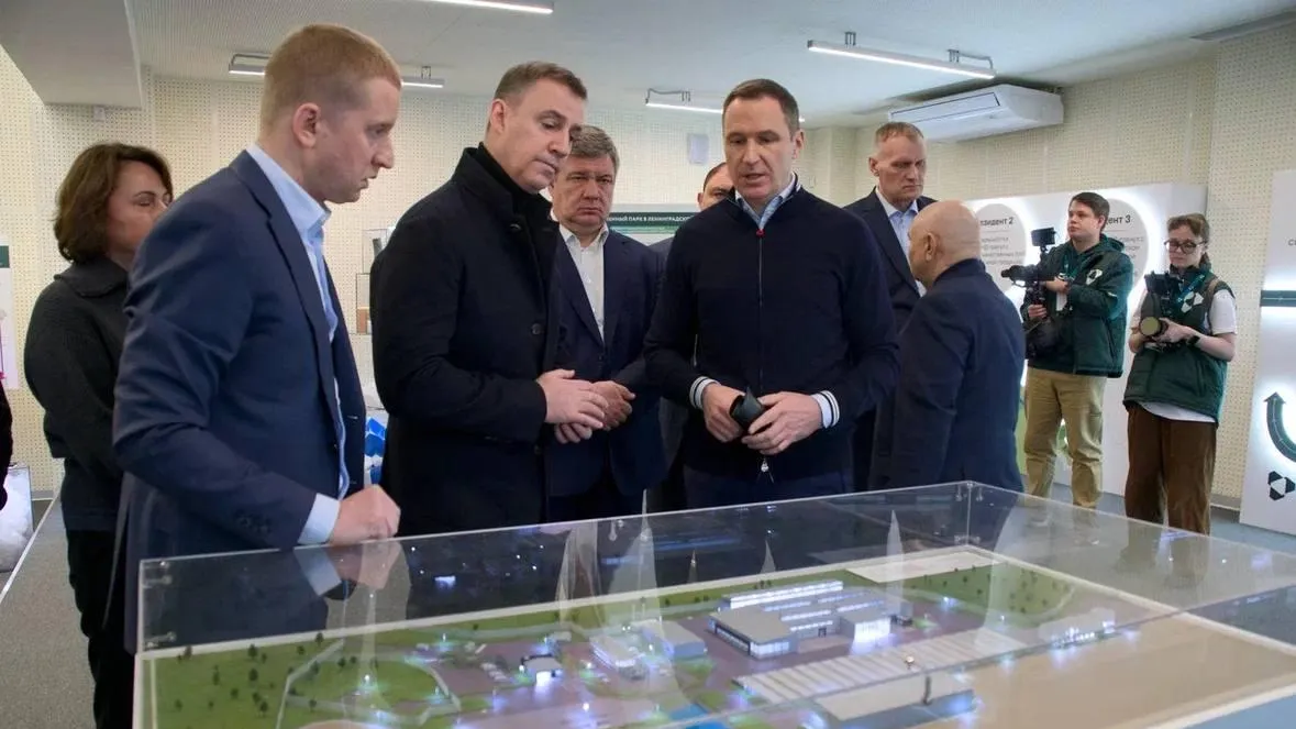 Дмитрий Патрушев осмотрел экопромышленный технопарк в Ленинградской области