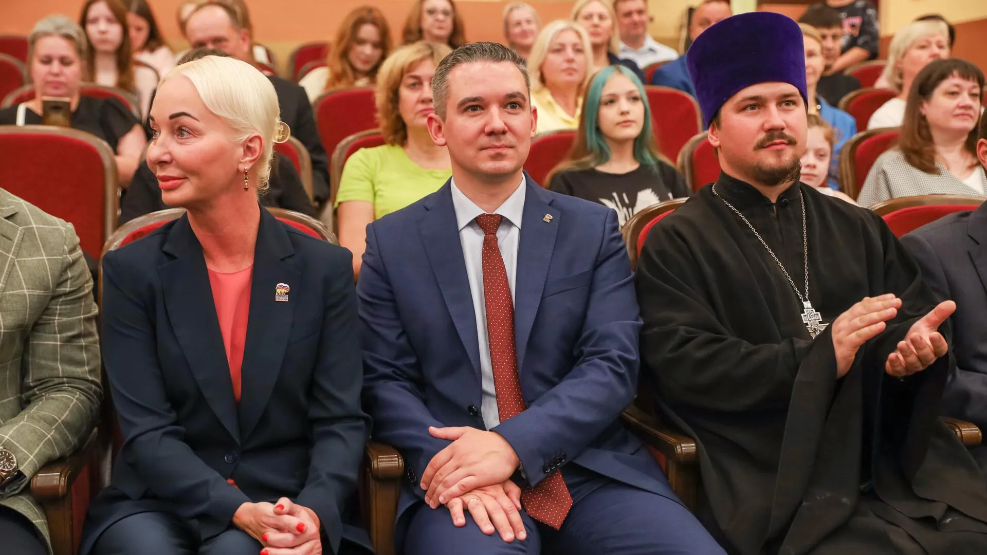 В Солнечногорске наградили 88 выпускников-медалистов
