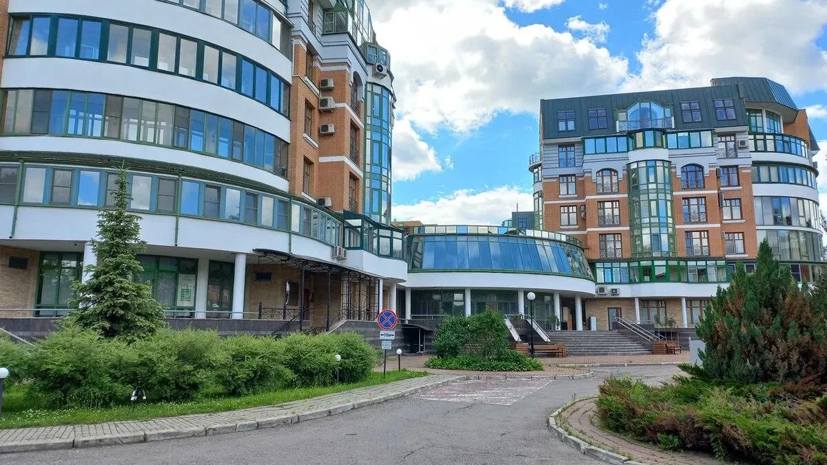 Москвичи могут купить два помещения для бизнеса в районе Крылатское
