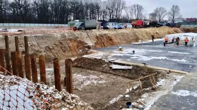 Устройство котлована здания школы на 1,1 тыс мест началось в Подольске