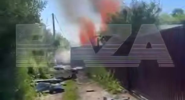 Life.ru публикует видео последних минут полёта самолёта, который упал на жилой дом в Казани