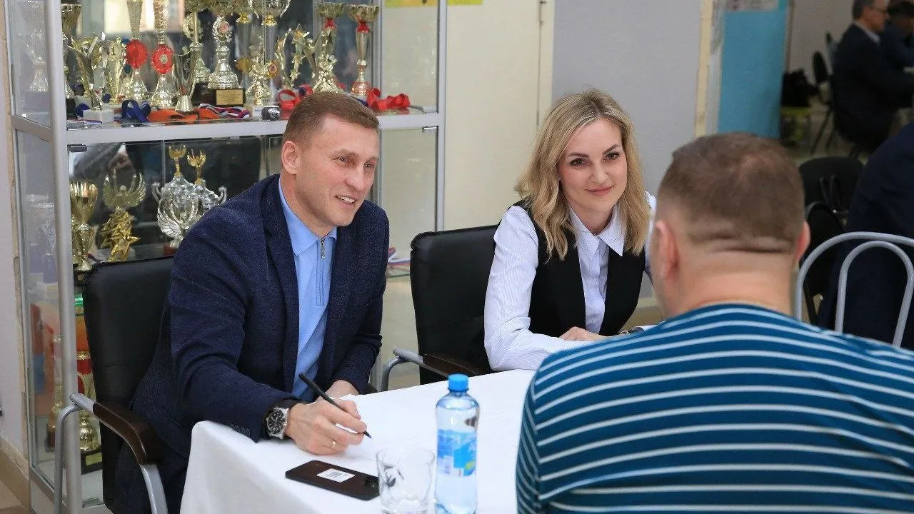 В Долгопрудном в школе № 16 прошел очередной прием жителей