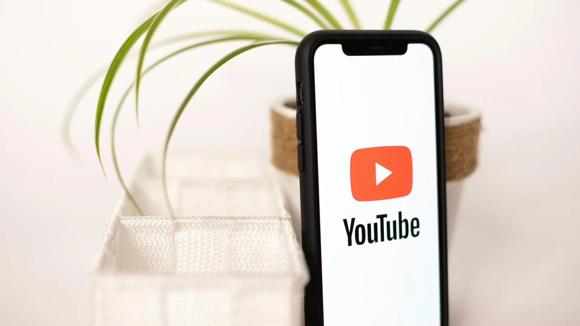 Роскомнадзор не зафиксировал изменений в качестве работы YouTube