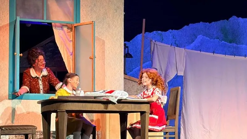 Школьница из Раменского сыграла главную роль в спектакле «Манюня»