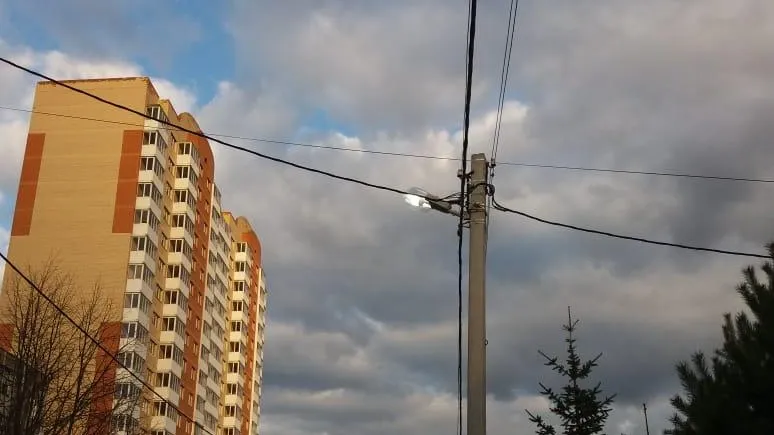 Фонарь установили на Осеннем проезде в Подольске по просьбе жителя
