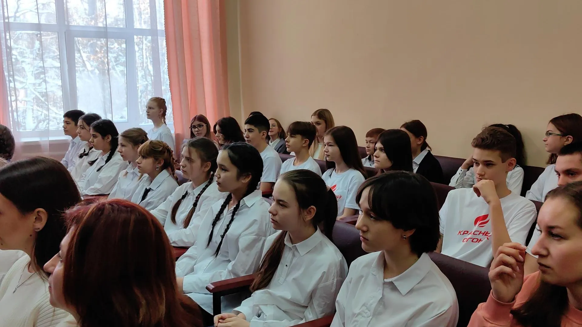 В Щелкове прошел муниципальный конкурс агитбригад «Сыны Отечества Za»