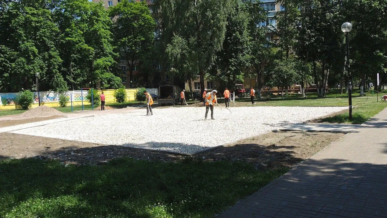 Новую детскую площадку в микрорайоне Керамик Балашихи откроют до 25 июля