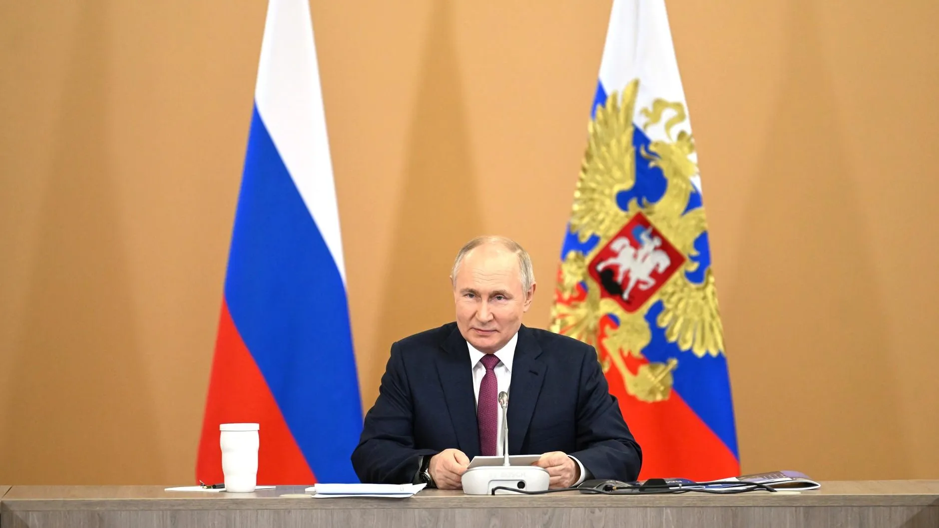 Путин принял участие в открытии современных университетских кампусов