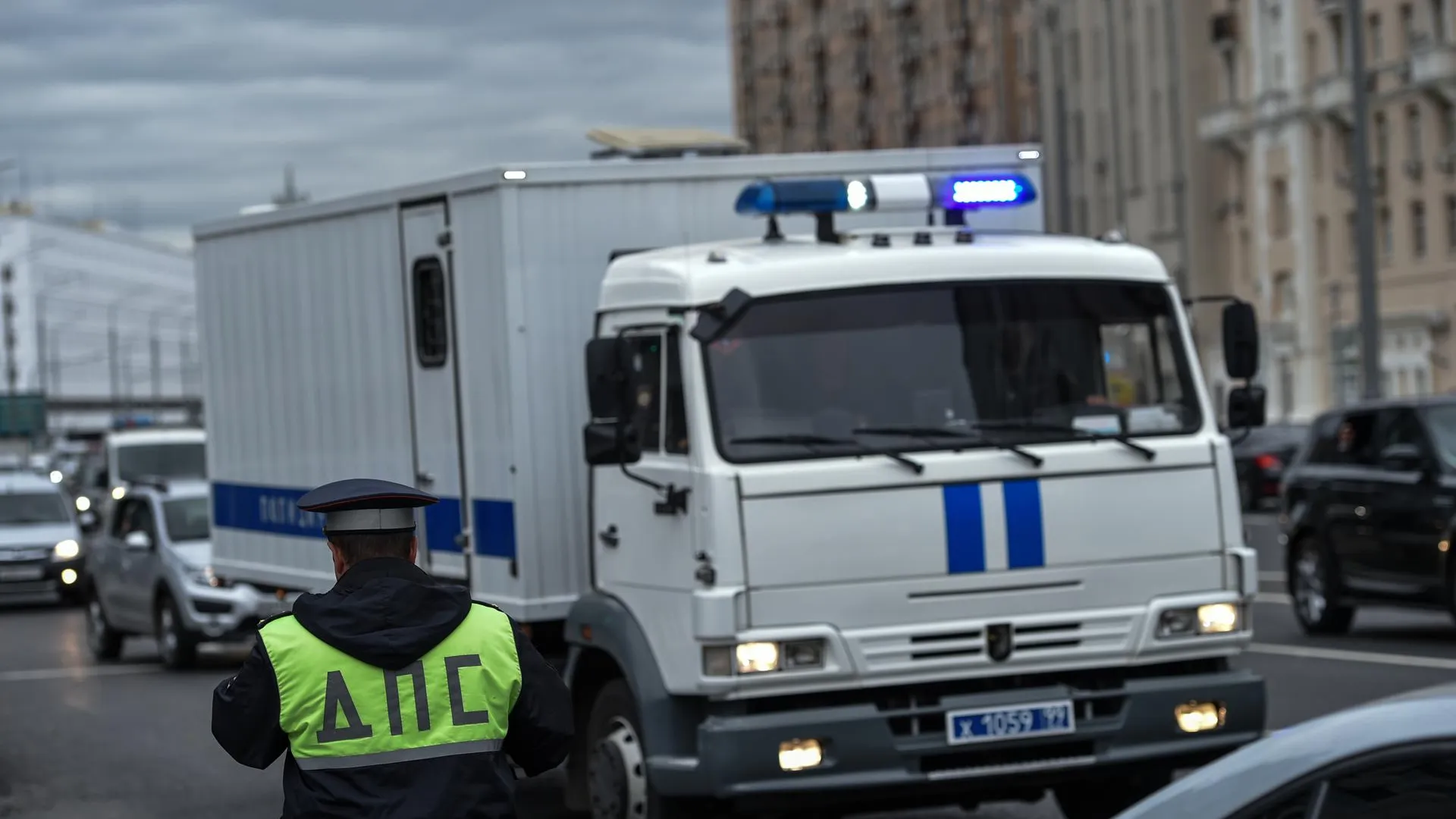 На участке трассы М‑7 в Подмосковье в пятницу ограничат движение транспорта