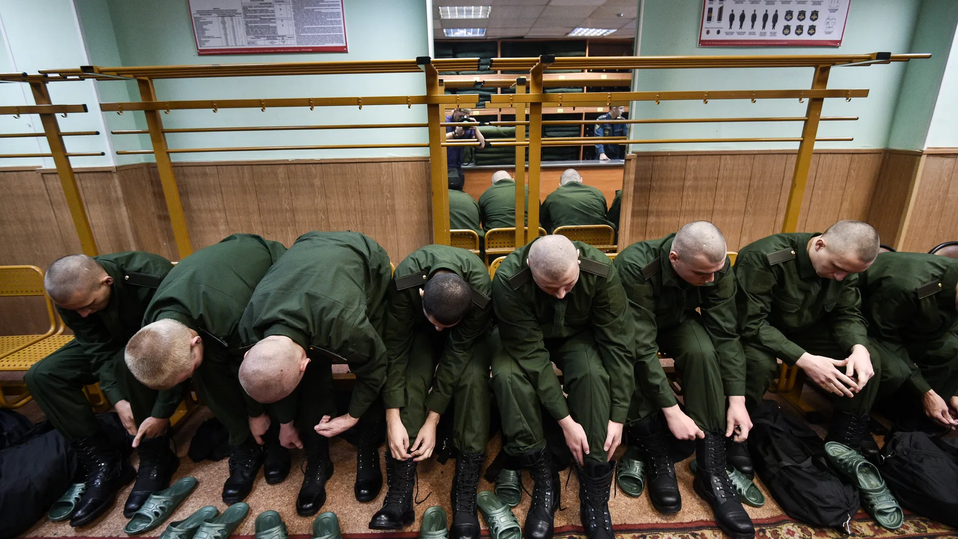 В Петербурге усилили допризывную подготовку молодежи к службе в армии