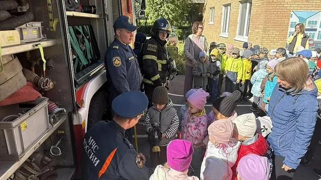 Спасатели провели урок пожарной безопасности для дошкольников Воскресенска