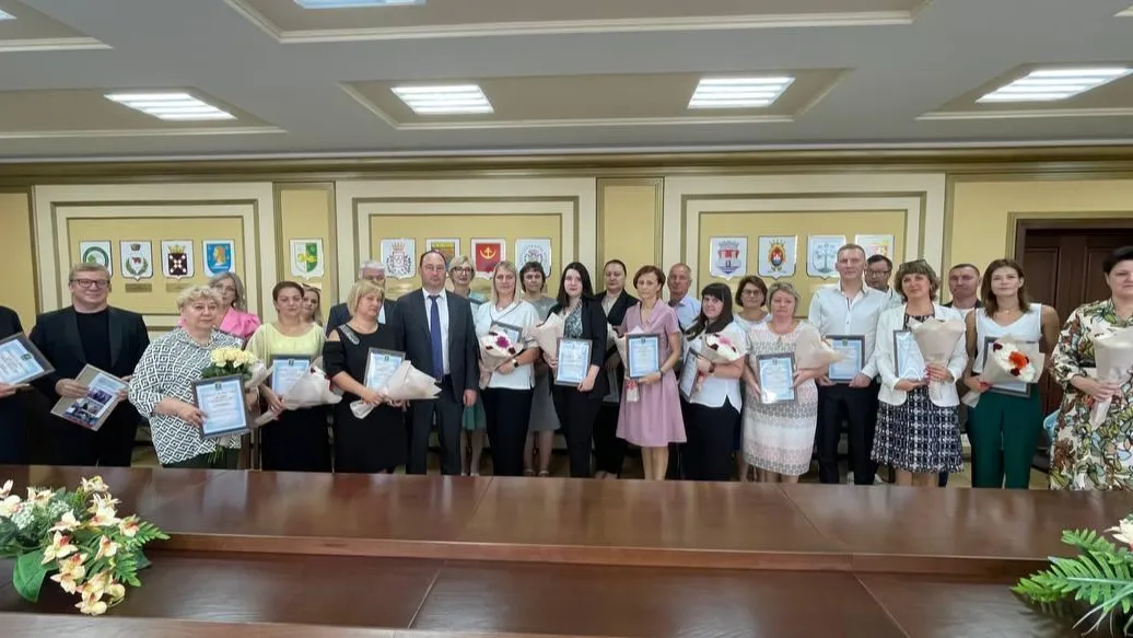 27 человек социальной сферы занесены на Доску почета в этом году