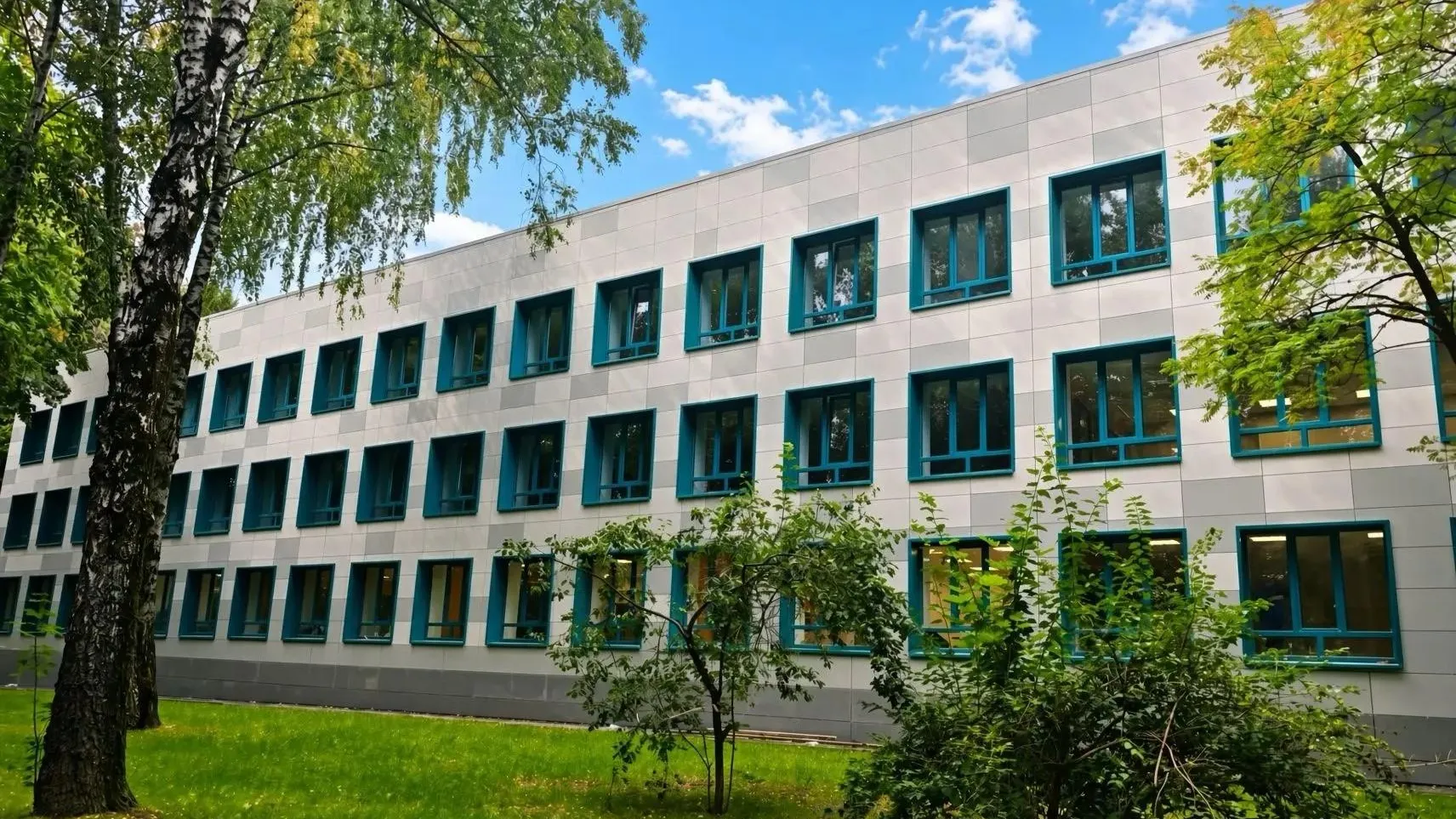 Школу № 3 в Лобне откроют после капремонта 1 сентября