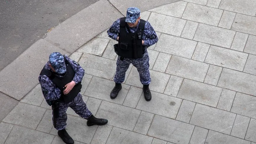 Полиция и ОМОН пришли в офис редакции Baza