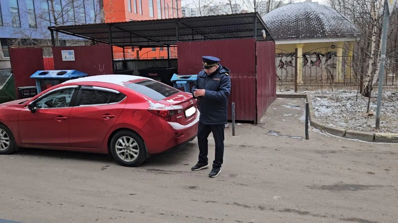 Около 300 автовладельцев оштрафованы за неправильную парковку в Подмосковье