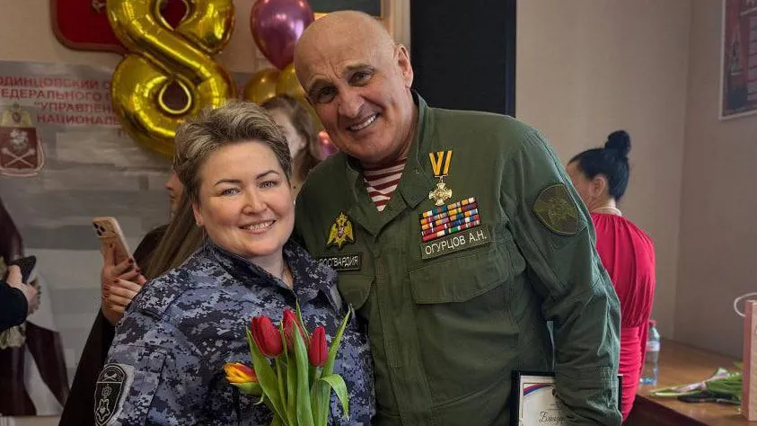 Агитбригада Росгвардии дала концерт к 8 Марта в Одинцове