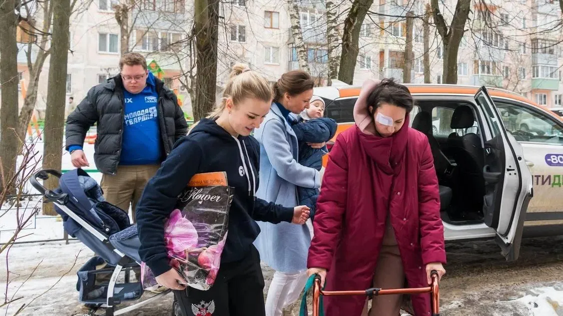 Движение «Здоровое Отечество» вручило ключи от нового жилья семье в Серпухове
