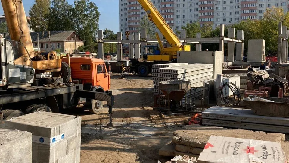 Два дома в Старой Купавне Богородского округа строят с опережением графика
