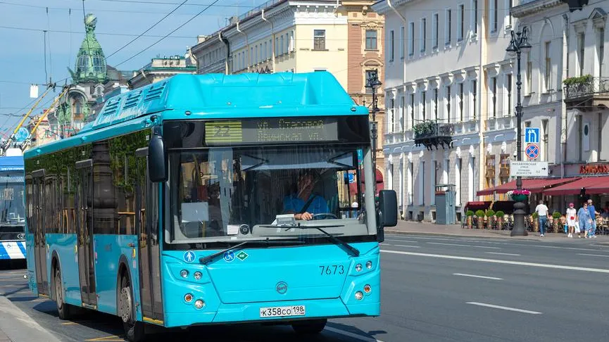 Две пассажирки обожгли ягодицы, присев в петербургском автобусе