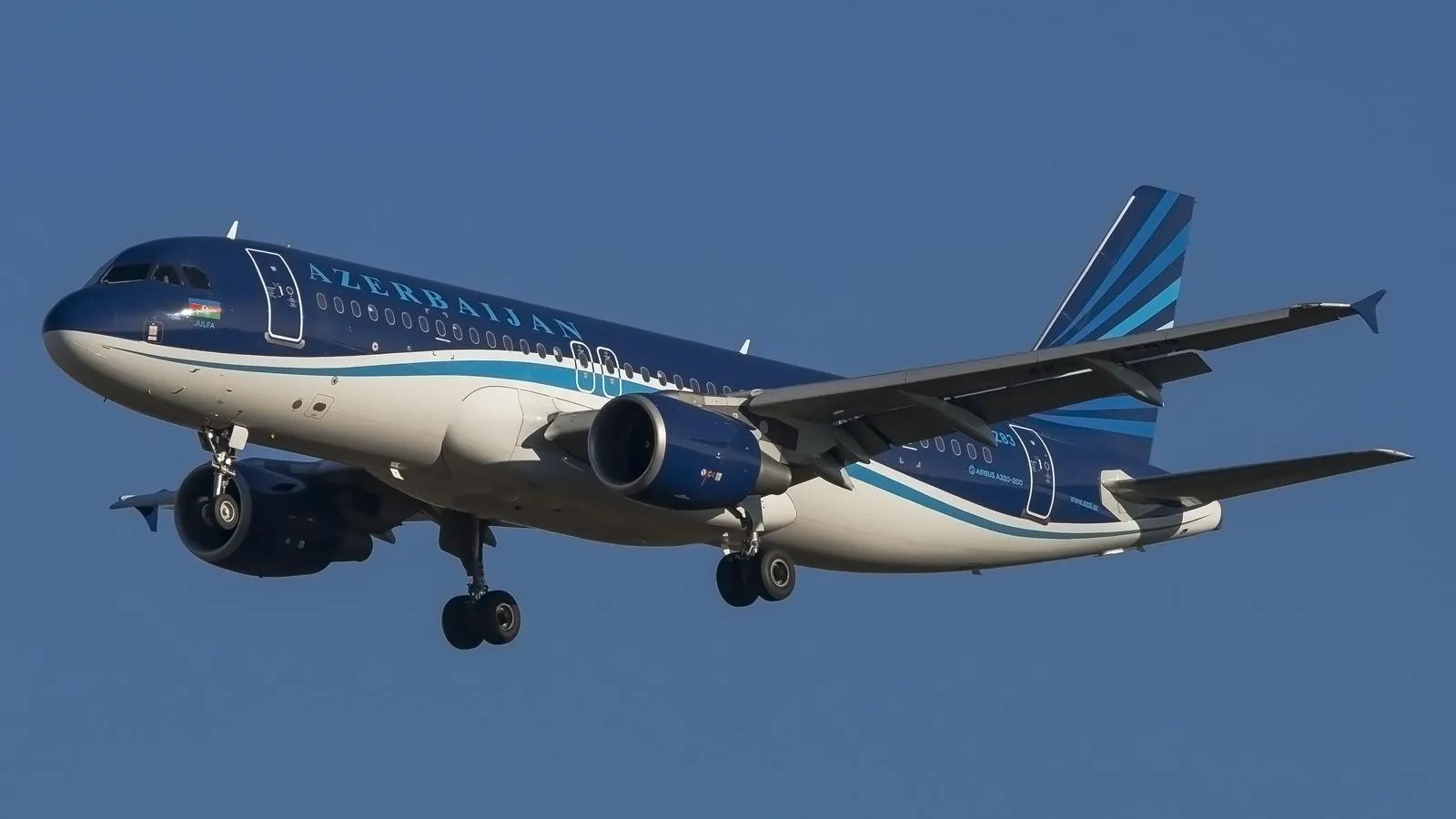 Политолог Сипров: публикация материалов самописца AZAL — это провокация