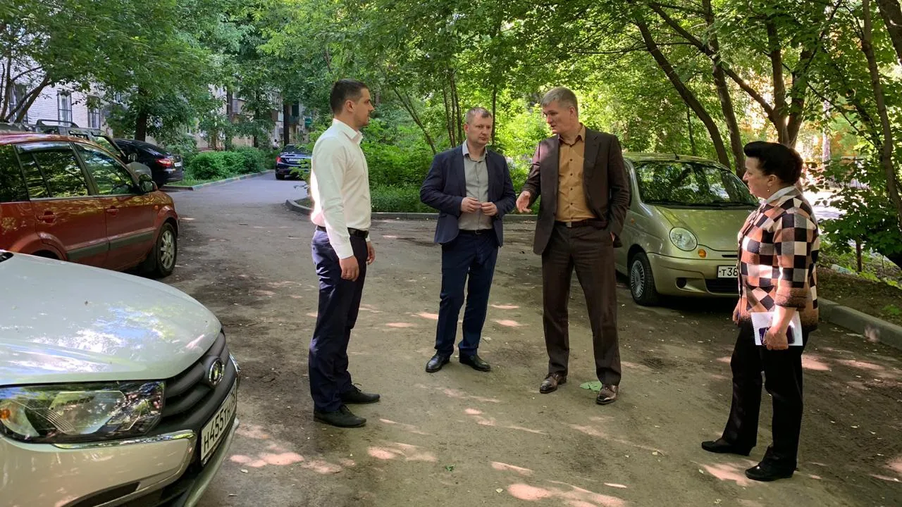 Автостоянку планируют обустроить во дворе дома на Октябрьском проспекте Люберец