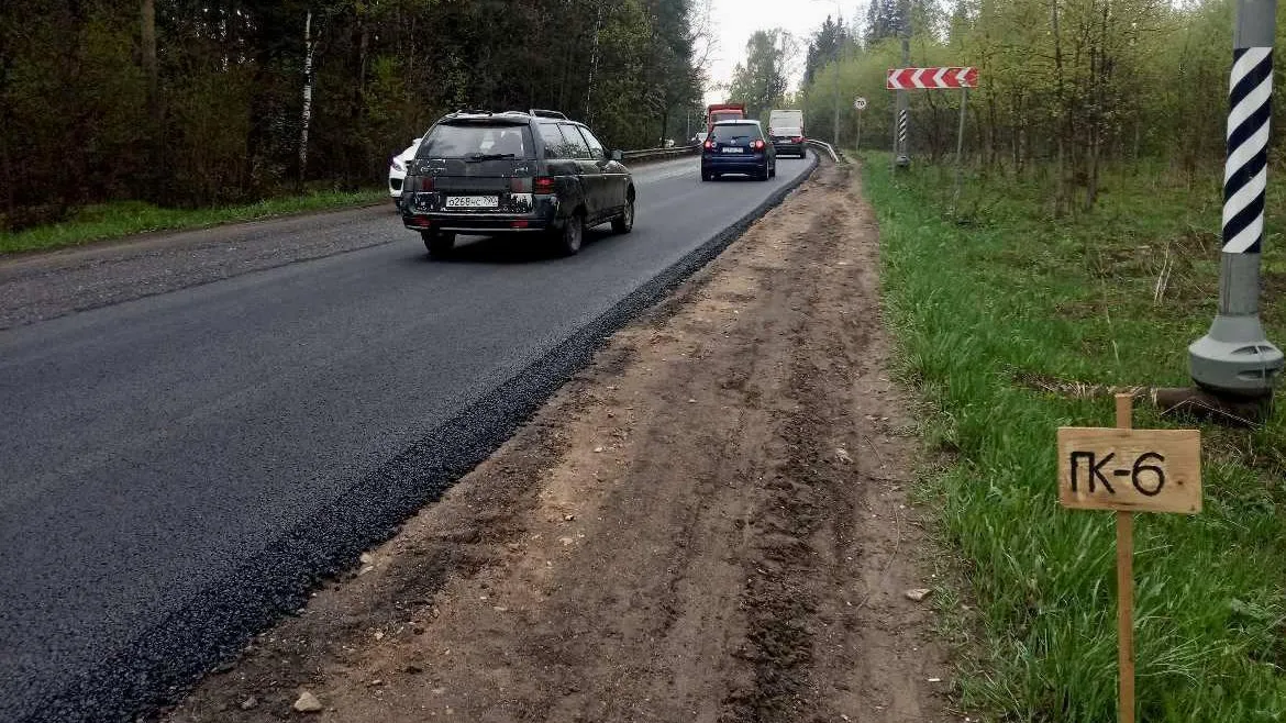 В рамках нацпроекта БКД обновили покрытие на дороге в деревне Митькино