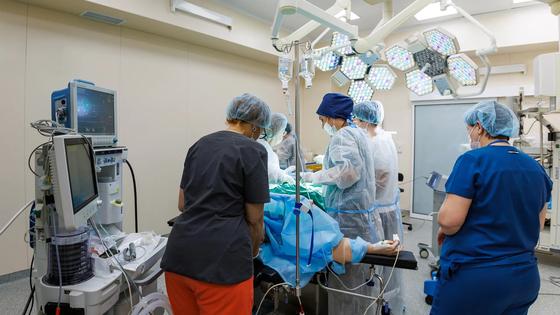 В больнице Клина врачи удалили опухоль яичника размером 23 см