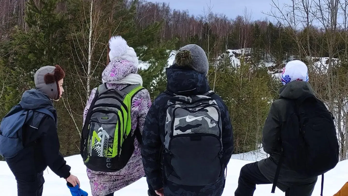 Юные спасатели Подольска обучились приемам тропления в турпоходе по окрестностям