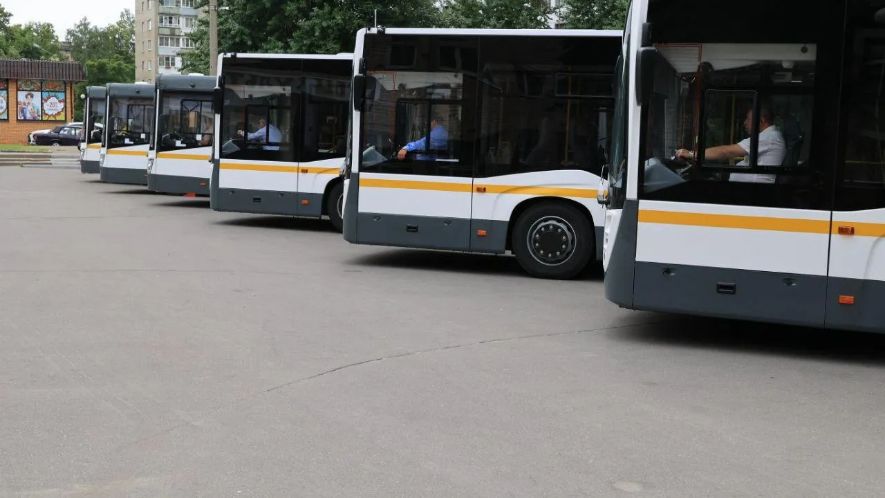 23 новых автобуса вышли на маршруты в Дзержинском в 2023 году по народной программе ЕР