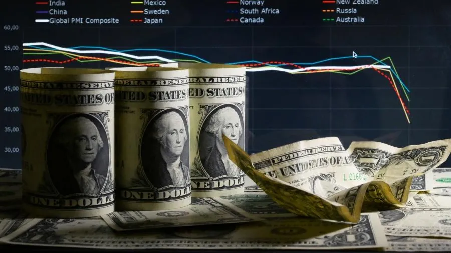 Доллар растет: ЦБ обновил официальные курсы валют на 1 ноября